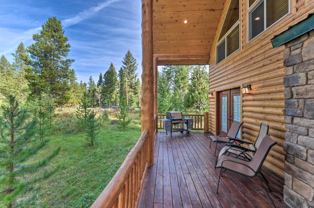 Island Park Cabin with Stunning Forest Views!